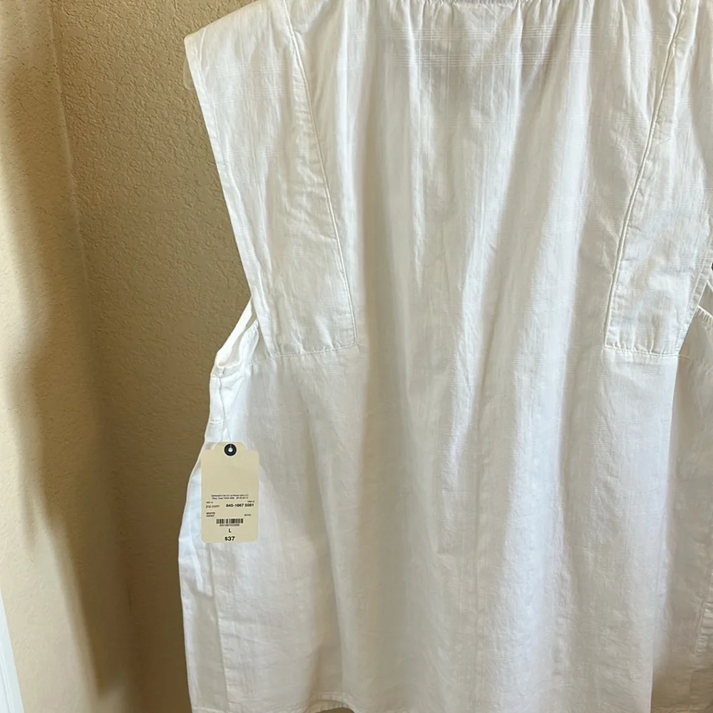 St. John's Bay White Sleeveless Blouse - Picture 4 of 5